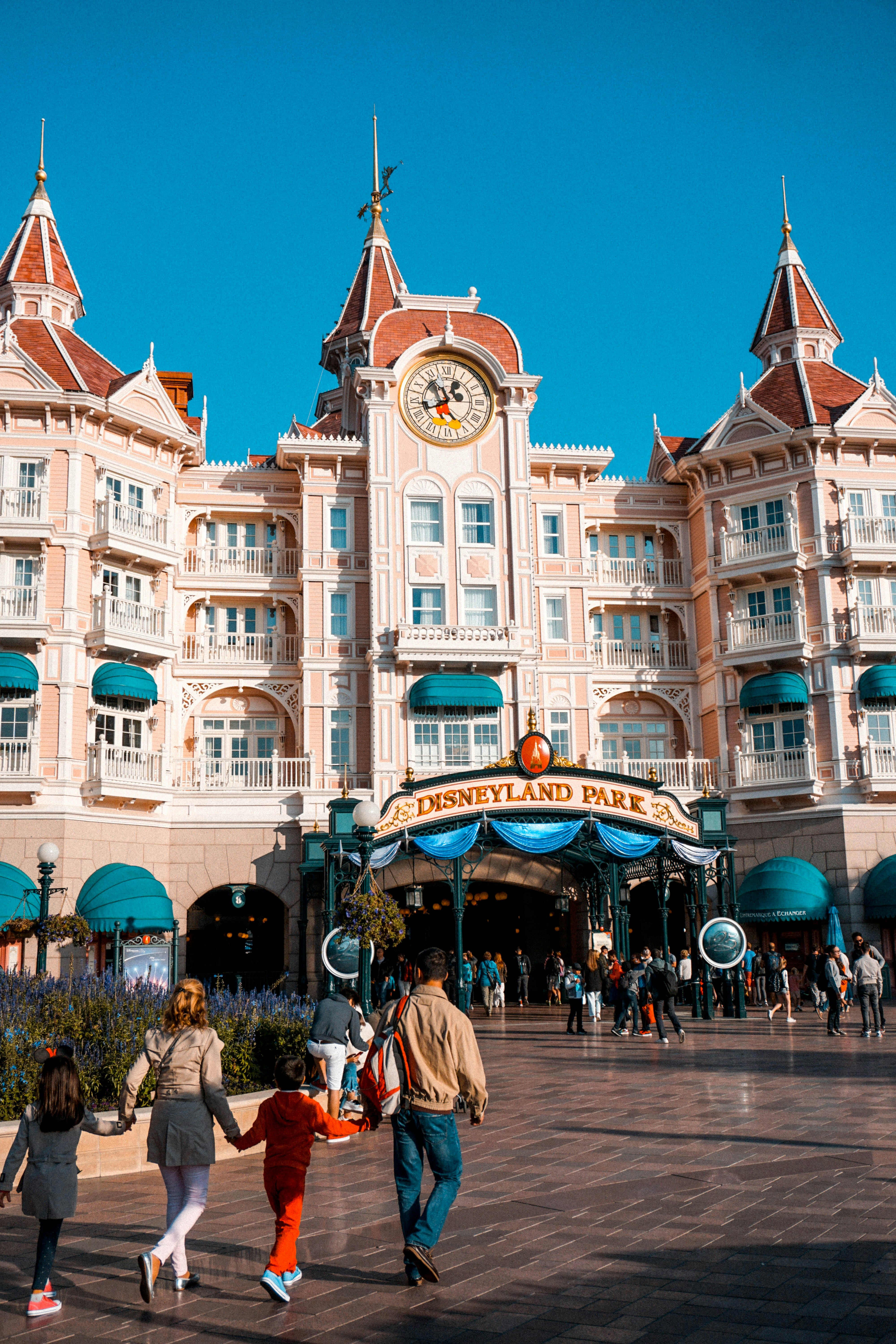 Disneyland Paris Fantasyland castle details